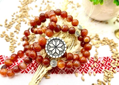 ВЕРВИЦЯ З АГАТУ