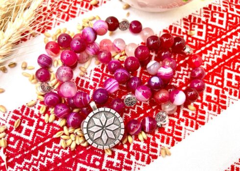 ВЕРВИЦЯ З АГАТУ